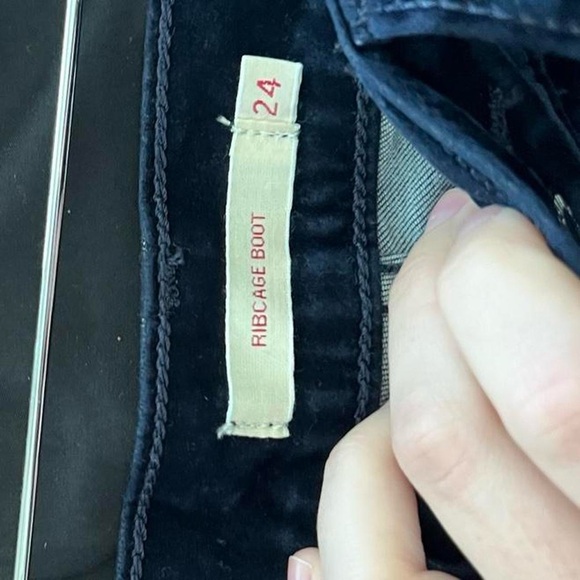 Levi’s High Rise Flare - Picture 3 of 4